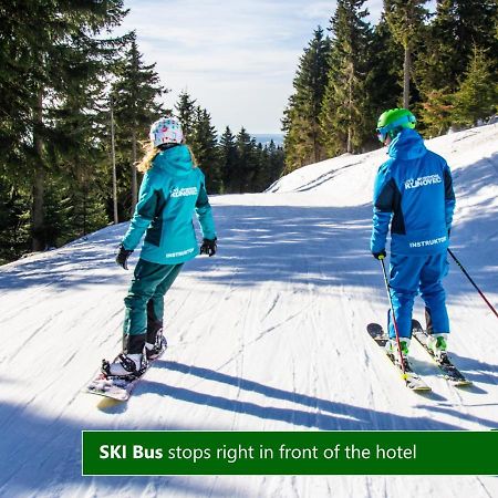 Hotel Luzice ヤーヒモフ エクステリア 写真